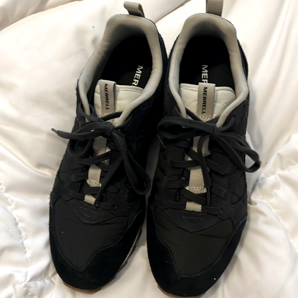 Merrell retro sneakers. Size 10.5. Excellent condition